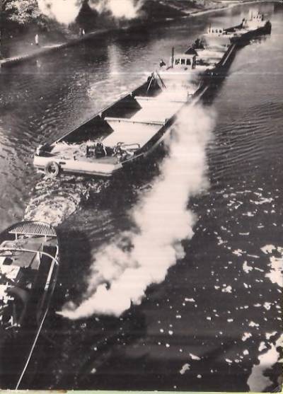 fot. A. Śmietański - Koźle - barki na Odrze (1964)