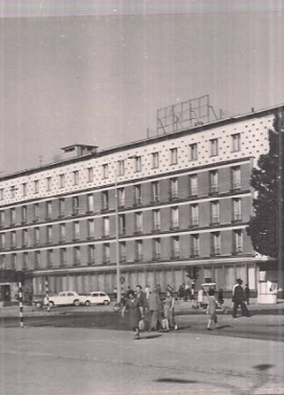 fot. J. Korpal - Kielce - hotel Centralny  [1971]