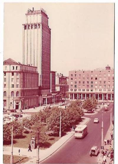 fot. E. Paszkowska - Warszawa - hotel Warszawa (1970)