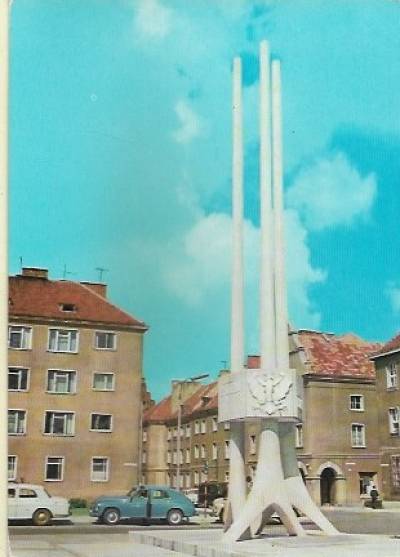 fot. J. Wendołowski - Koszalin - pomnik XX-lecia