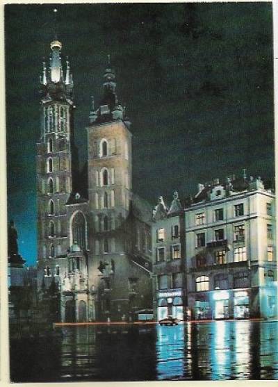 fot. A. Stelmach - Kraków. Rynek główny - kościół Mariacki