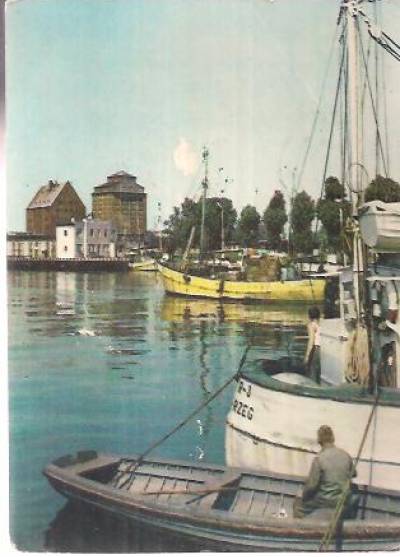 fot. A. Stelmach - Kołobrzeg. Fragment portu (1967)
