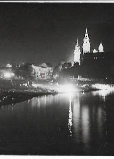 fot. H. Hermanowicz - Kraków. Tradycyjne wianki nad Wisłą (1964)