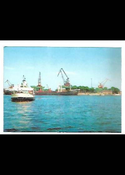 fot. K. Jabłoński - Świnoujście - fragment portu (1969)
